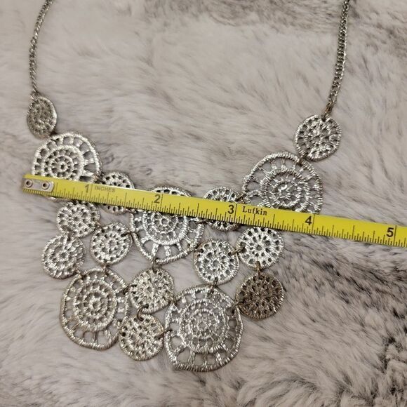 Lonna & Lilly Silver-Toned Textured Disc necklace - Picture 3 of 6